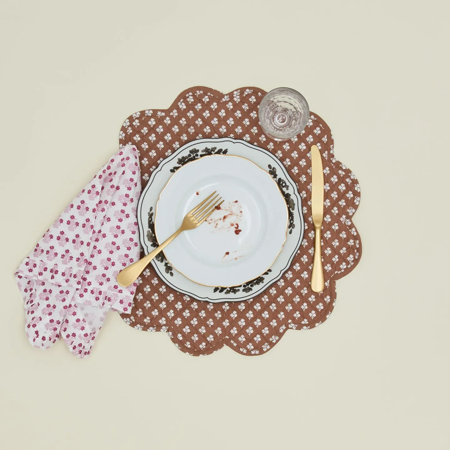 Trudie Table Linens^Abigail Ruffled Dinner Napkin, Set of 4