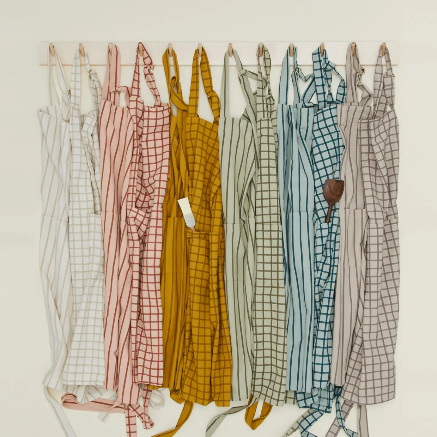 Hawkins New York Kitchen Textiles^Essential Check Apron