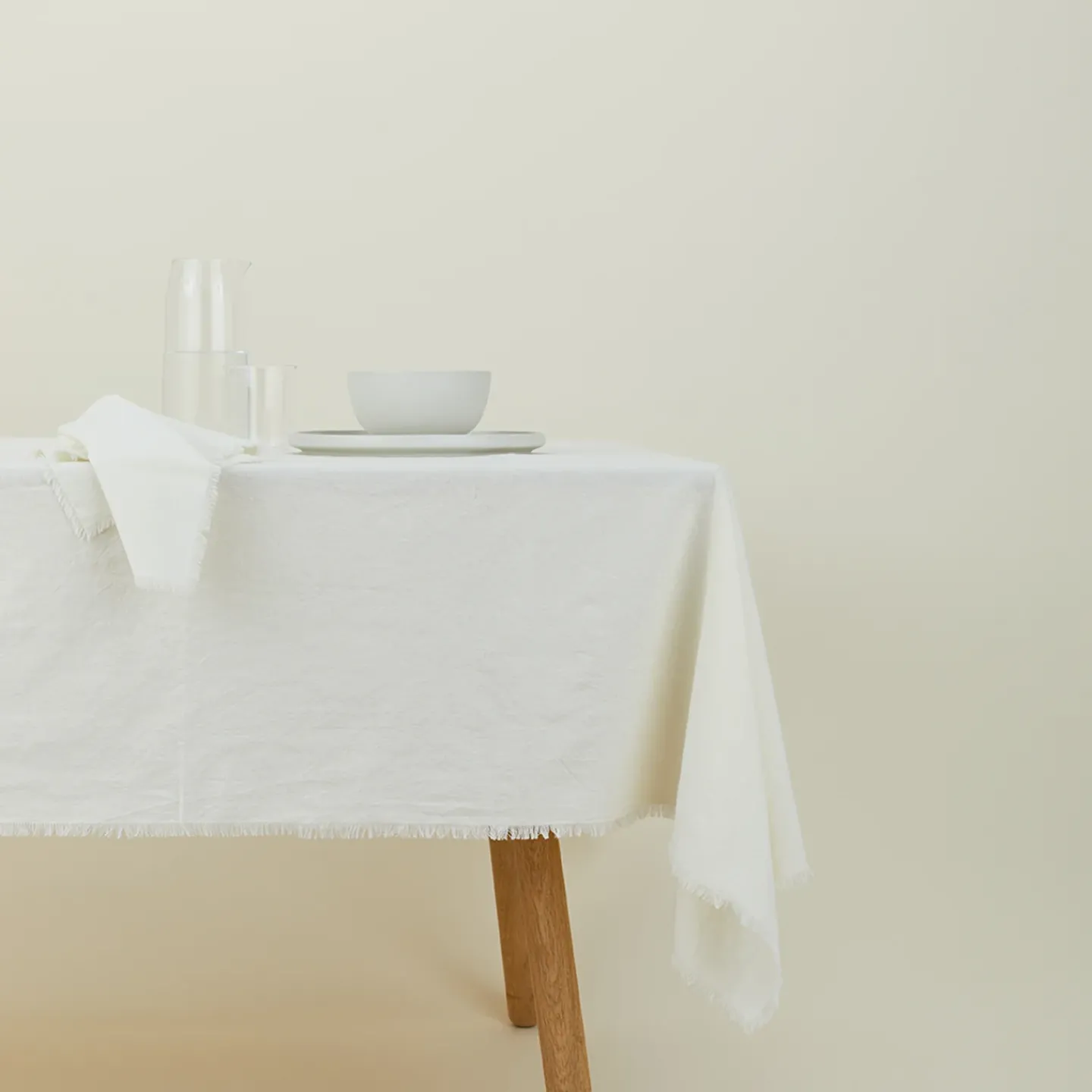 Hawkins New York Table Linens^Essential Cotton Tablecloth