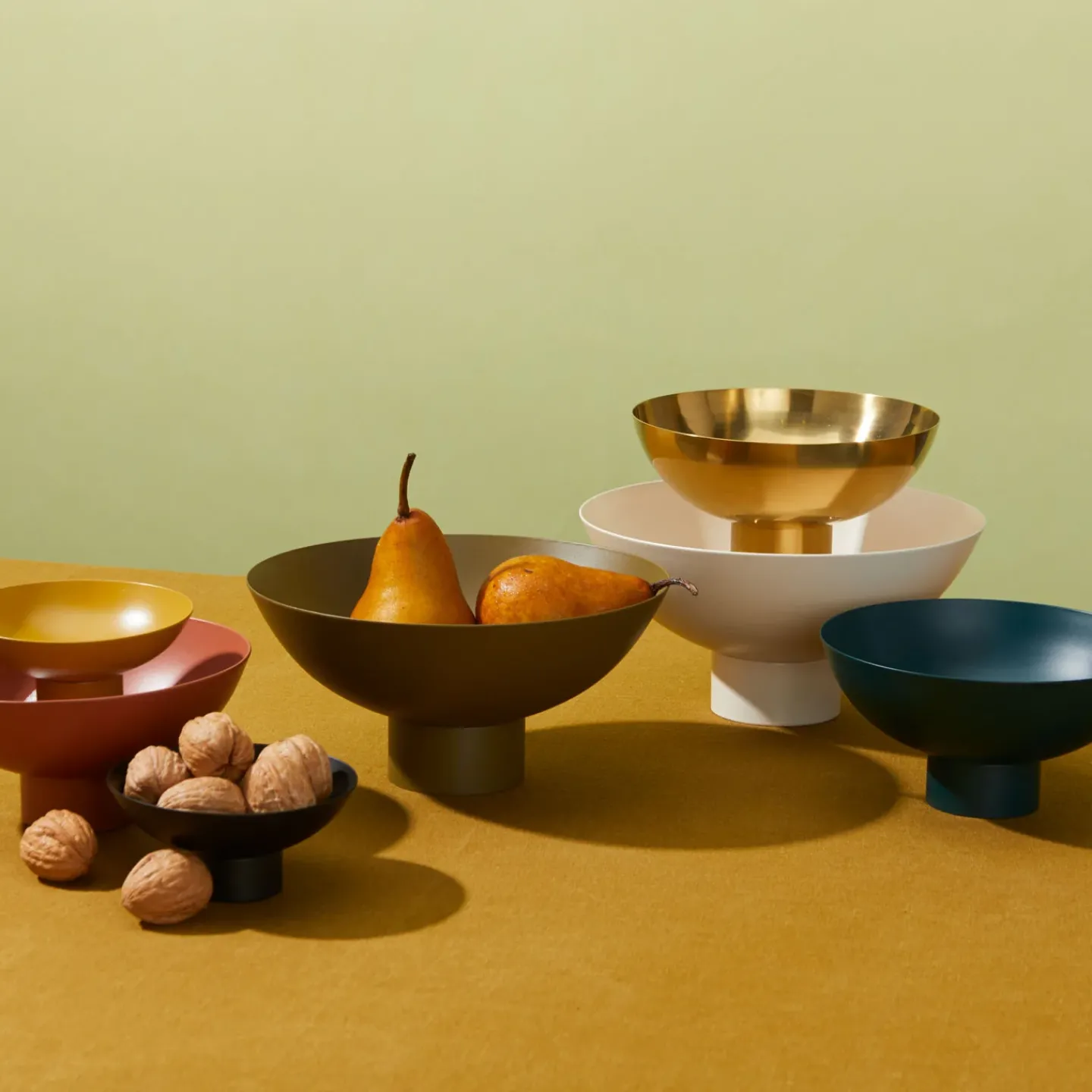 Hawkins New York Kitchen Accessories|Vases & Bowls^Essential Footed Bowl