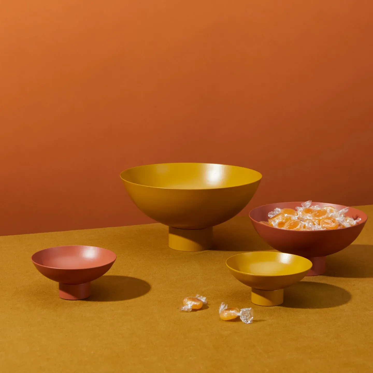 Hawkins New York Kitchen Accessories|Vases & Bowls^Essential Footed Bowl