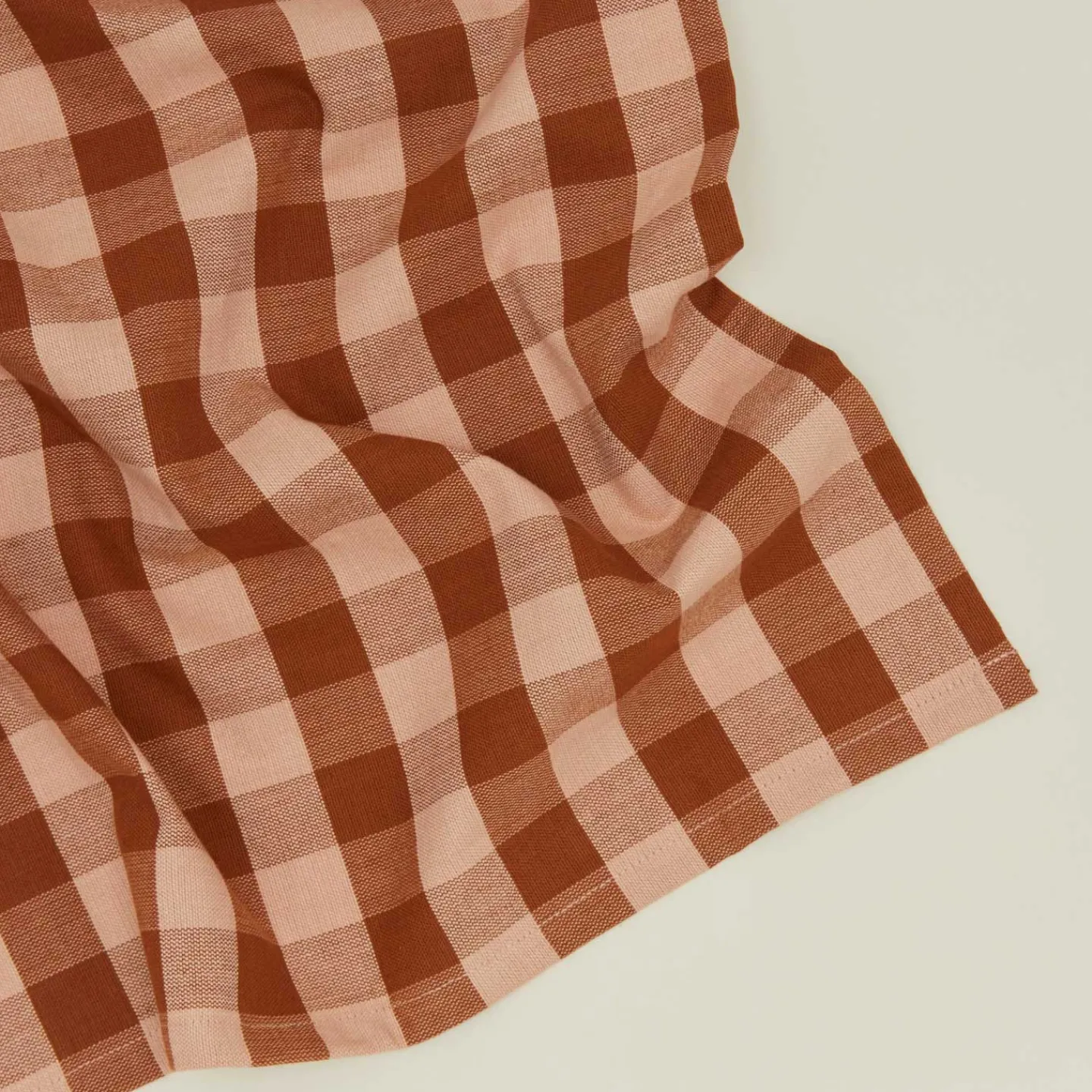Hawkins New York Table Linens^Essential Gingham Dinner Napkin, Set of 4