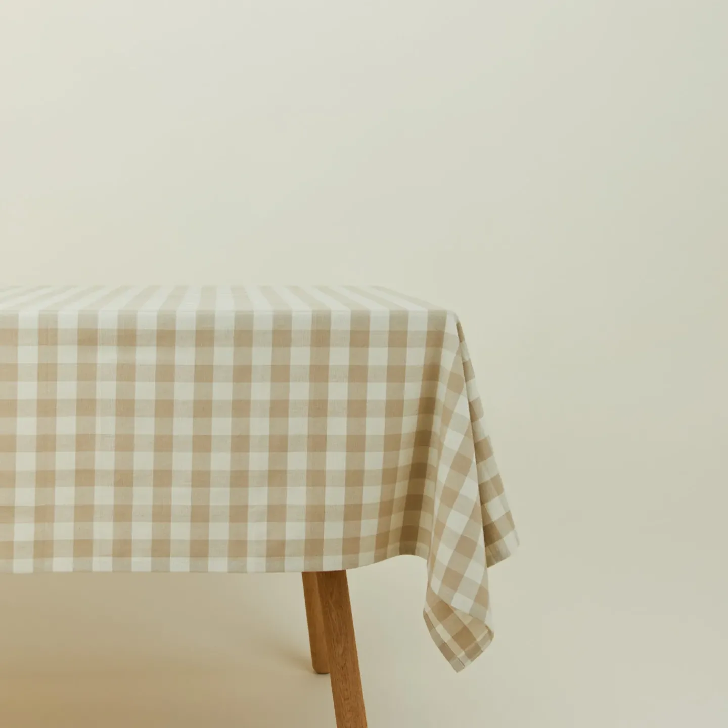 Hawkins New York Table Linens^Essential Gingham Tablecloth
