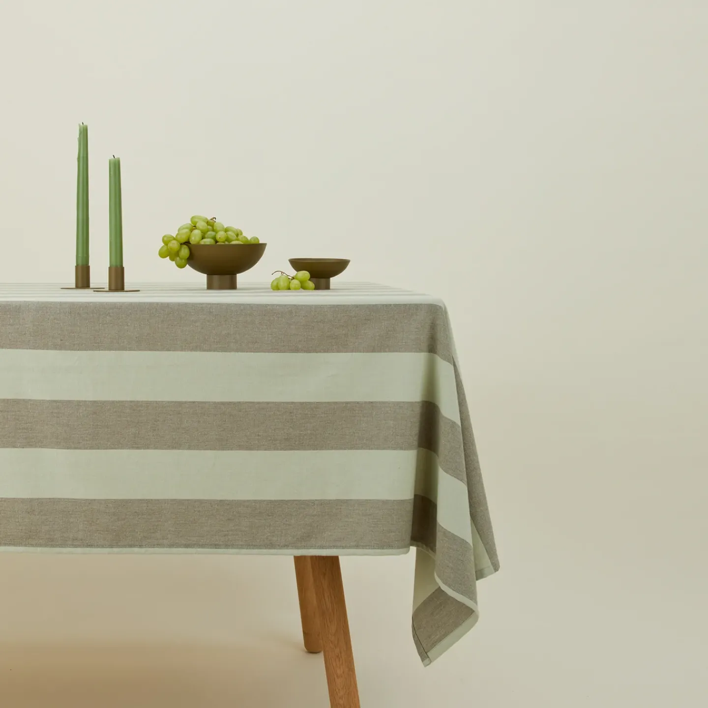 Hawkins New York Table Linens^Essential Striped Tablecloth