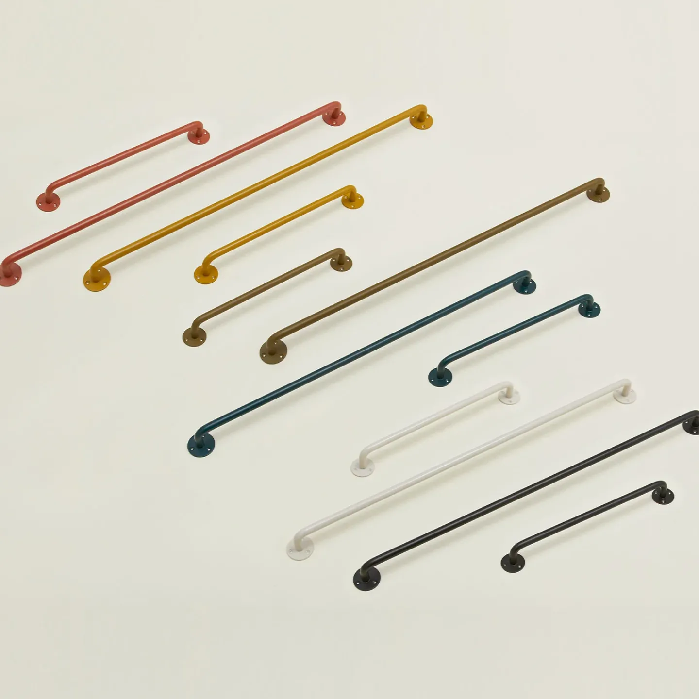 Hawkins New York Bath Hardware|Kitchen Textiles^Essential Towel Bar