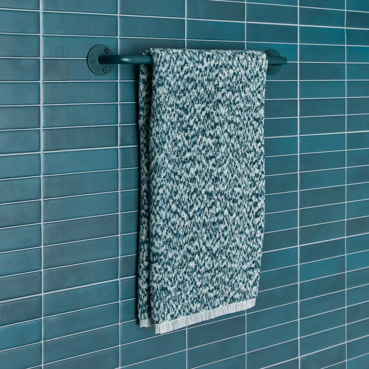 Hawkins New York Bath Accessories|Bath Hardware^Essential Towel Bar