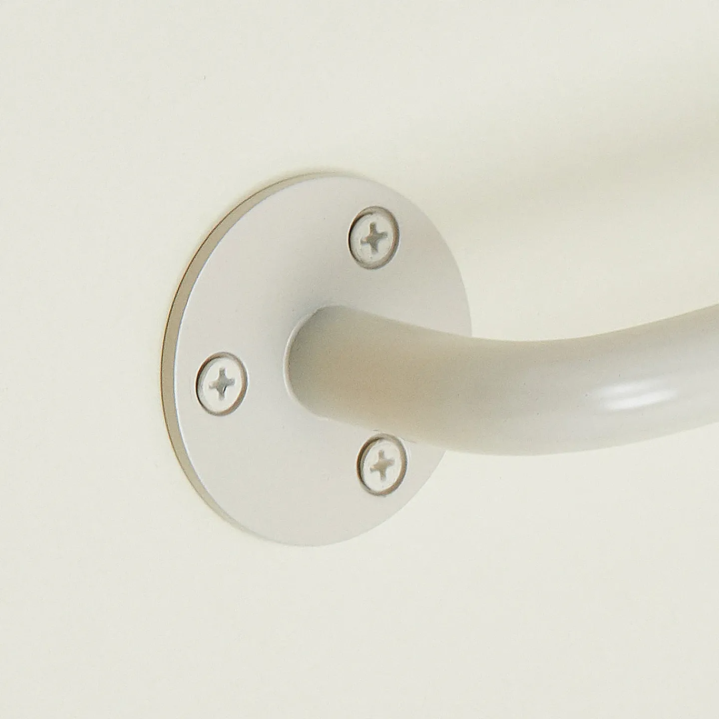 Hawkins New York Bath Accessories|Bath Hardware^Essential Towel Bar