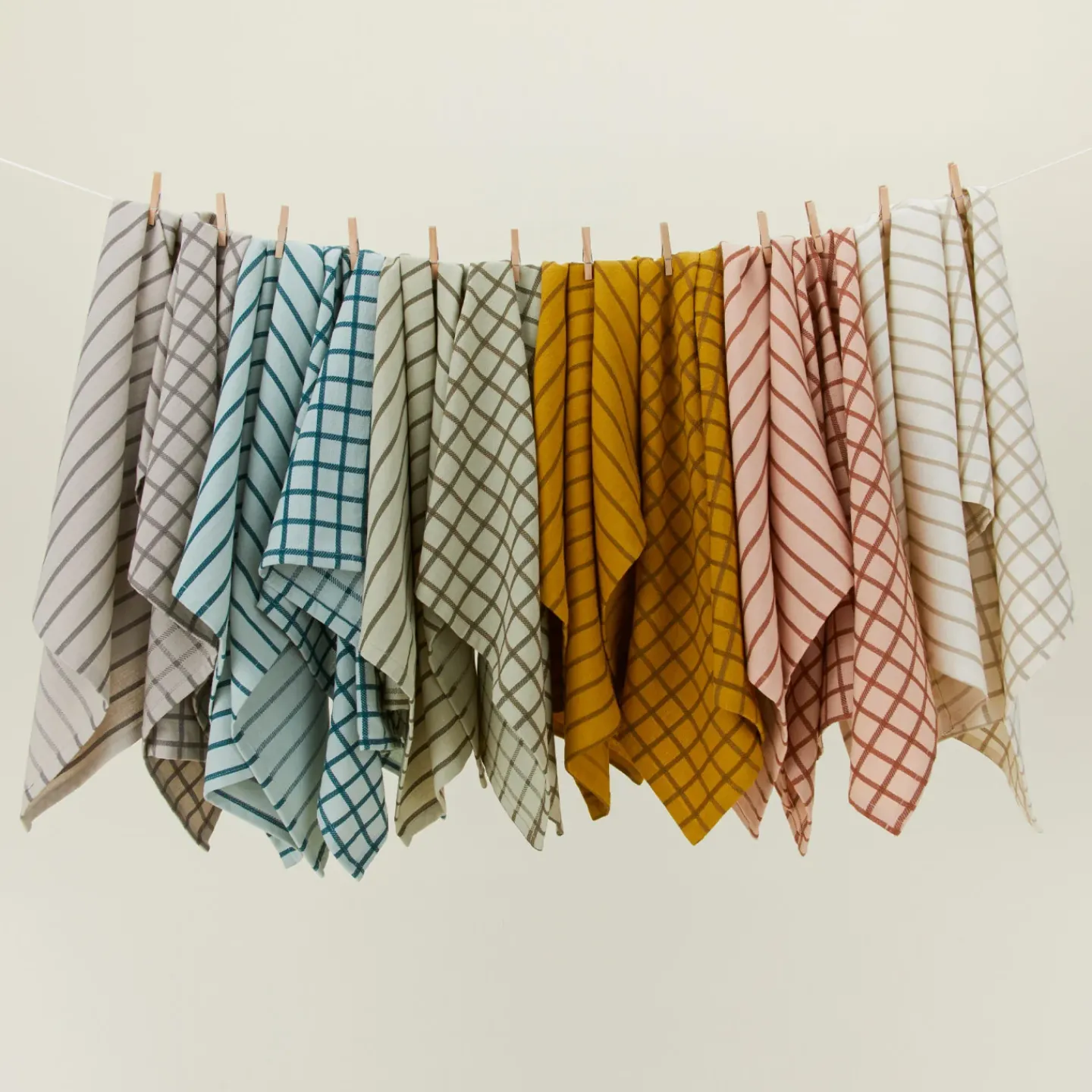 Hawkins New York Kitchen Cleaning^Essential Yarn Dyed Dish Towel