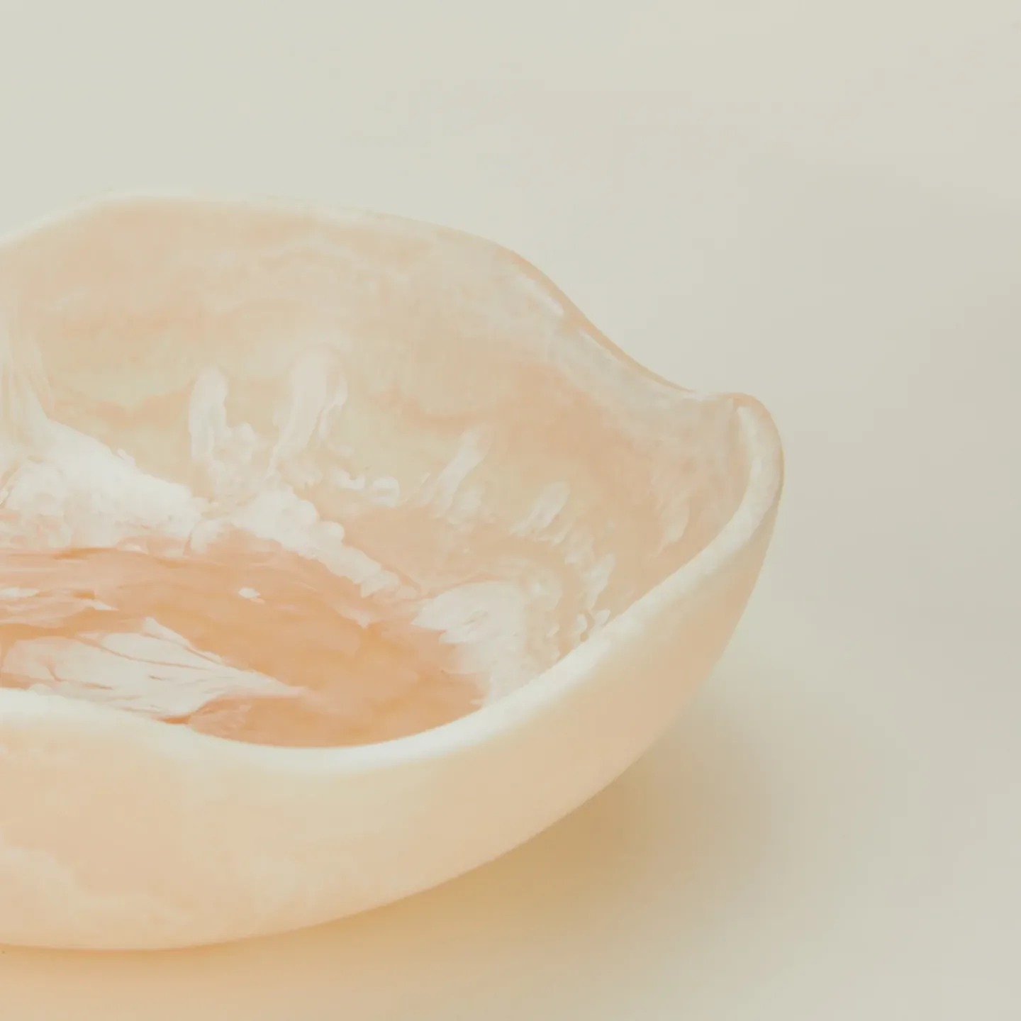 Saarde Storage & Organization|Serveware^Flow Resin Salad Bowl