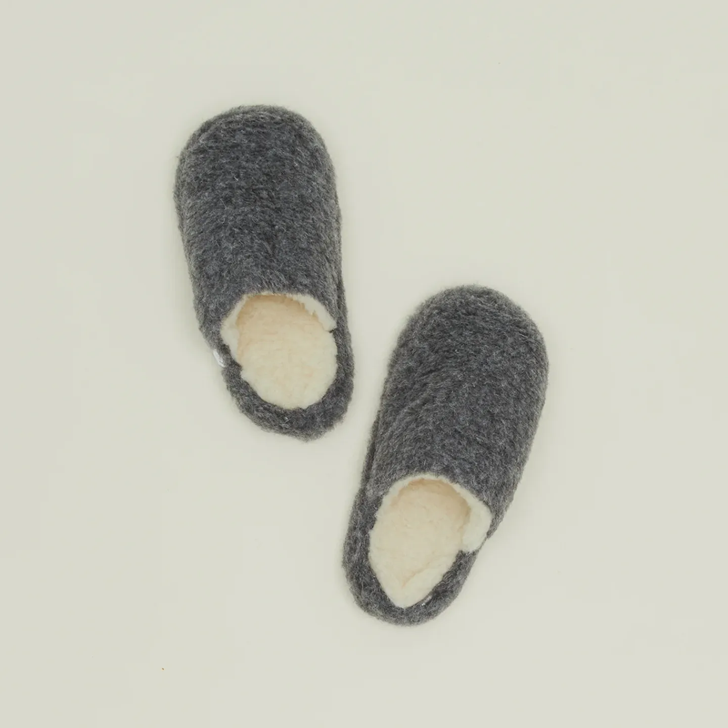 Yoko Wool Loungewear^Fuzzy Wool Slippers