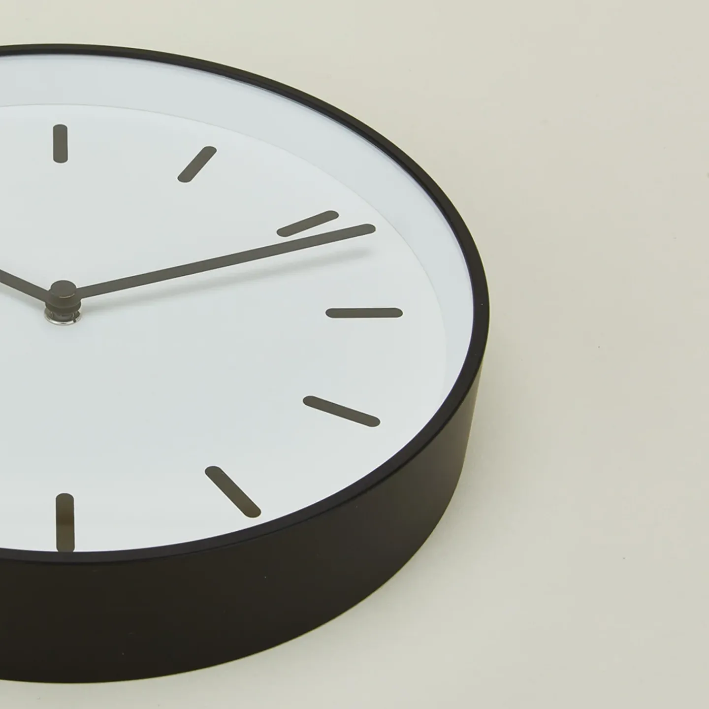 LEMNOS Office & Games^Graphic Wall Clock - Black