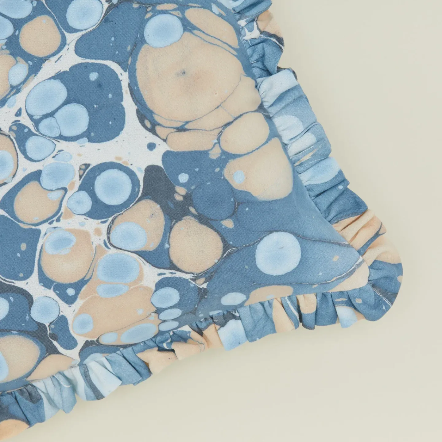 Craft Boat Pillows^Marbled Cotton Ruffled Pillow Cover