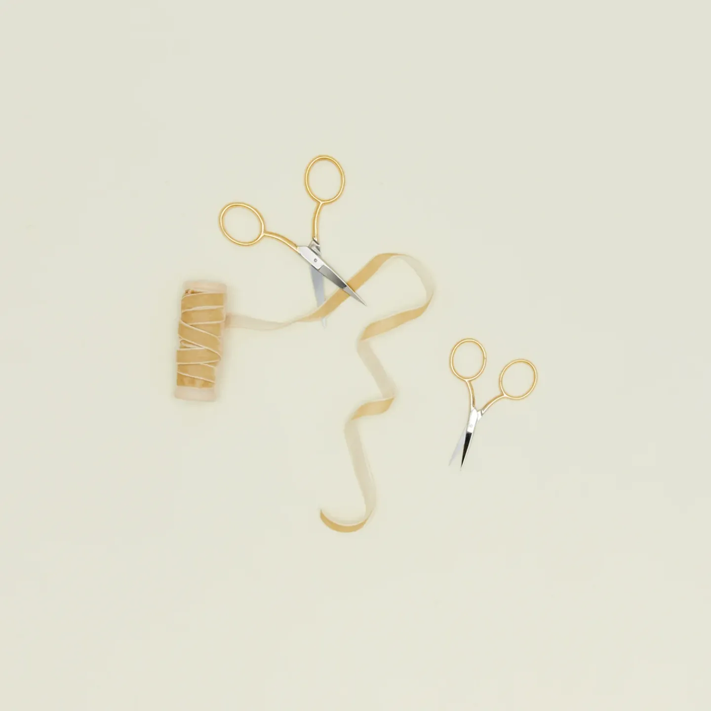 Studio Carta Office & Games^Ribbon Scissors