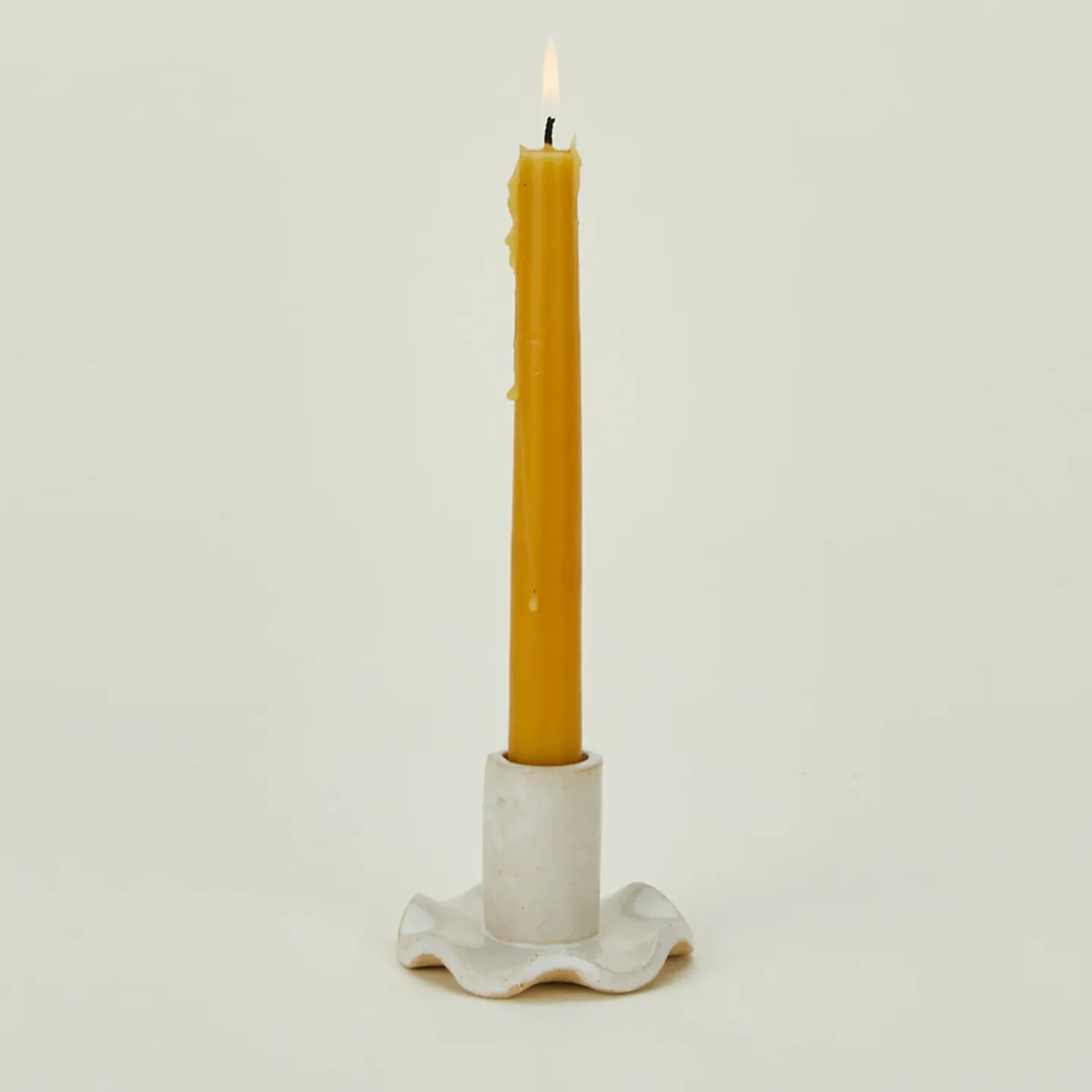 Salto Candles & Tapers^Ruffle Edge Candle Holder