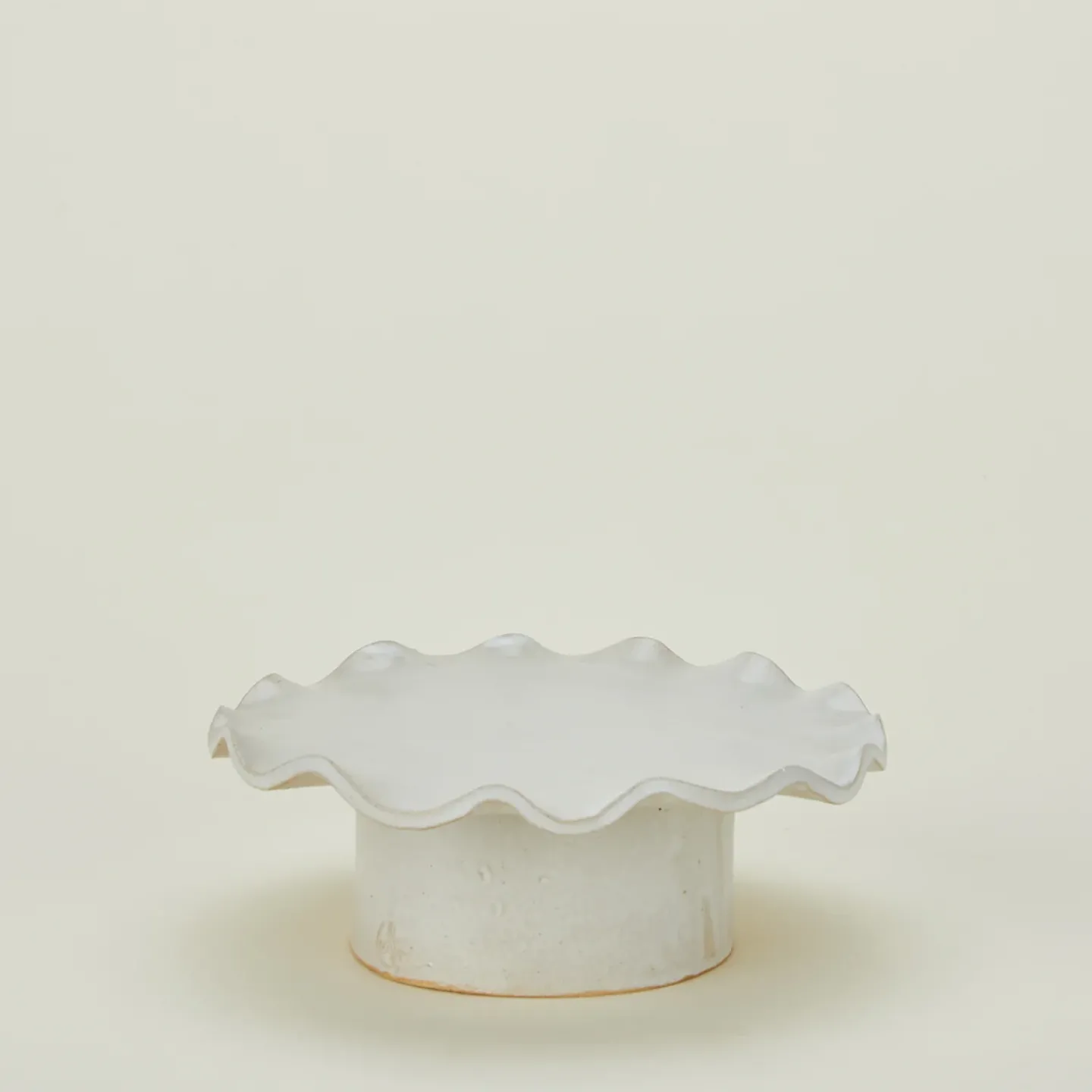 Salto Serveware^Ruffle Edge Pedestal
