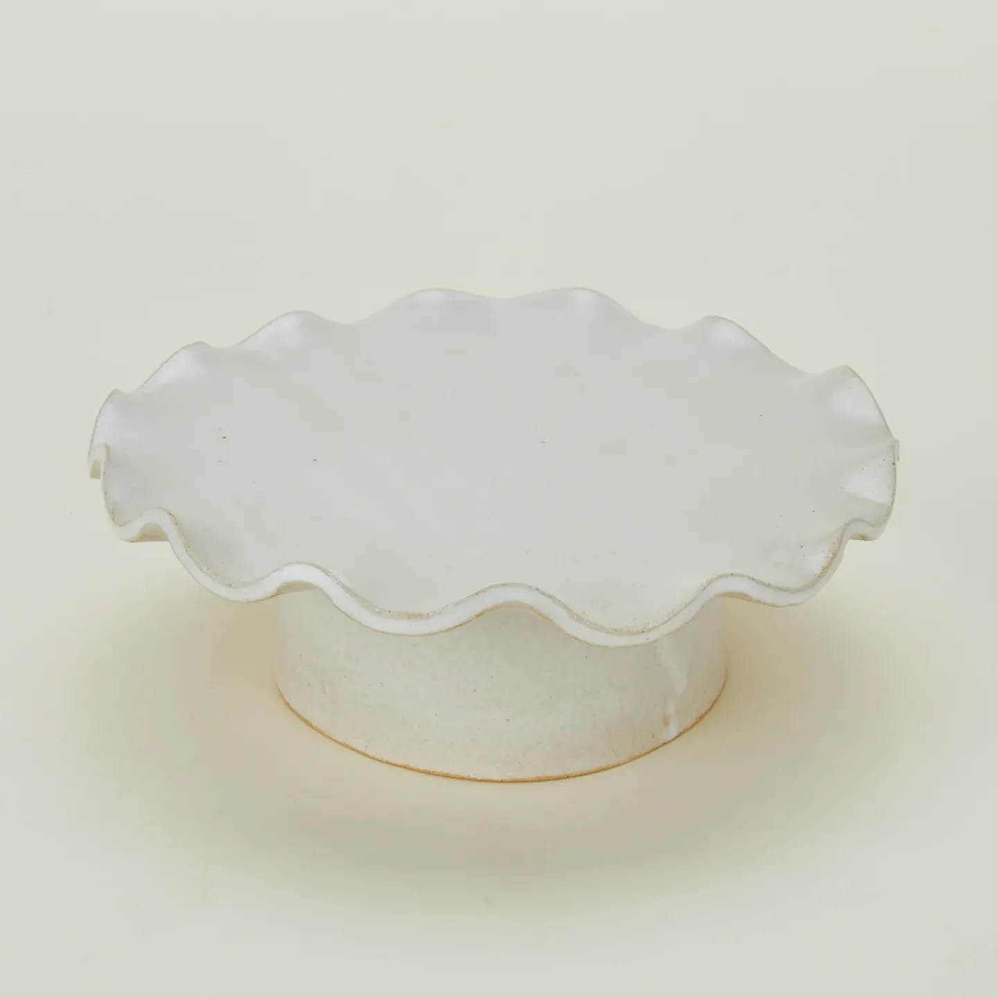 Salto Serveware^Ruffle Edge Pedestal