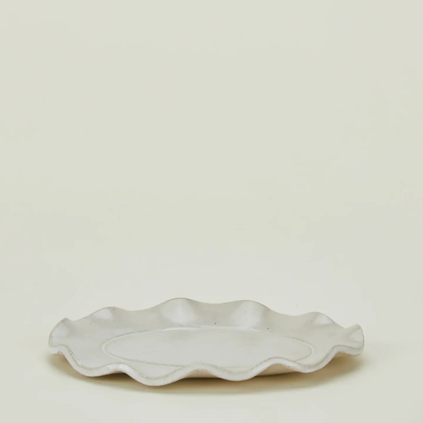 Salto Serveware^Ruffle Edge Platter
