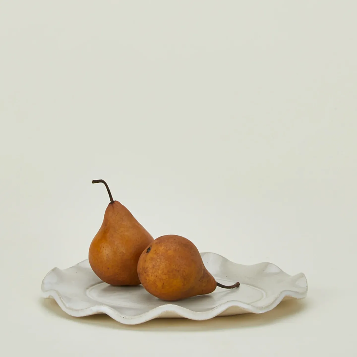 Salto Serveware^Ruffle Edge Platter