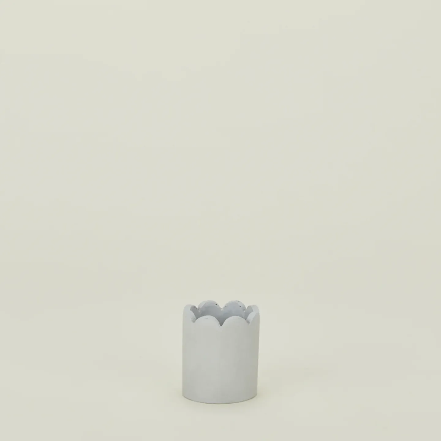 LINDAMAKESS Bath Accessories^Scalloped Match Striker