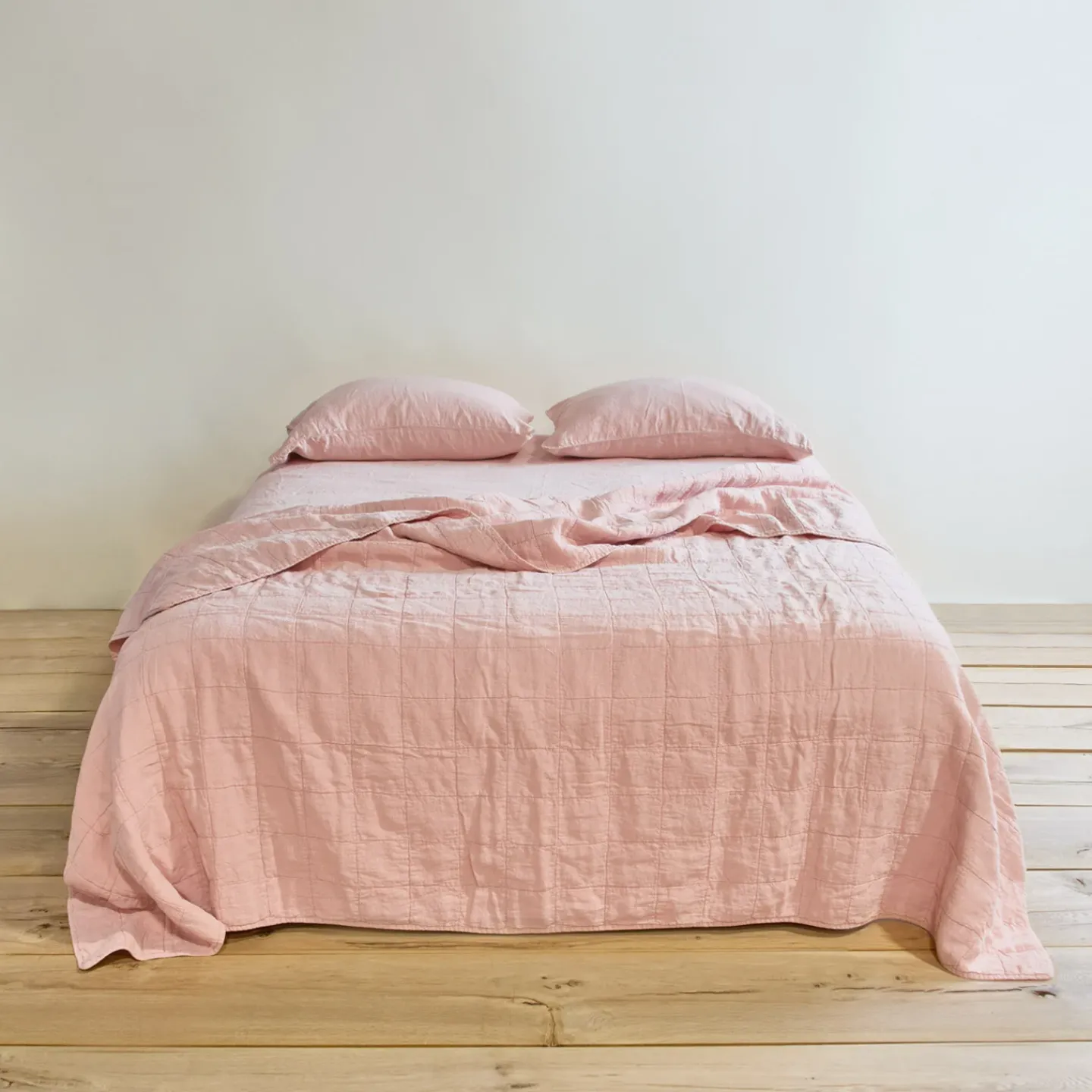 Hawkins New York Blankets & Quilts^Simple Linen Quilt