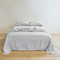 Hawkins New York Blankets & Quilts^Simple Linen Quilt