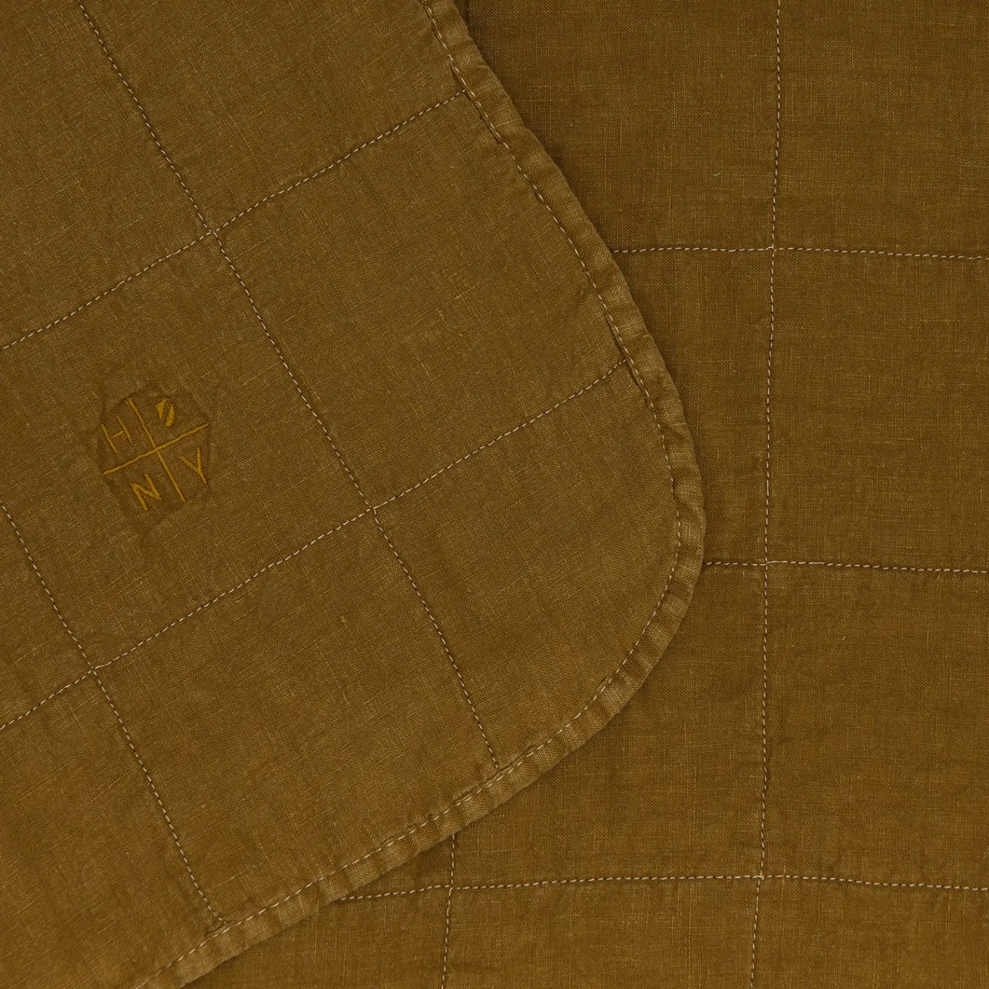 Hawkins New York Blankets & Quilts^Simple Linen Quilt