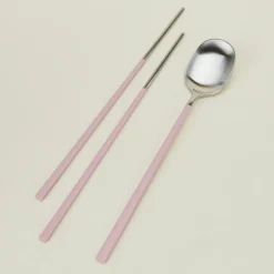 Illo Flatware^Spoon + Chopsticks Set