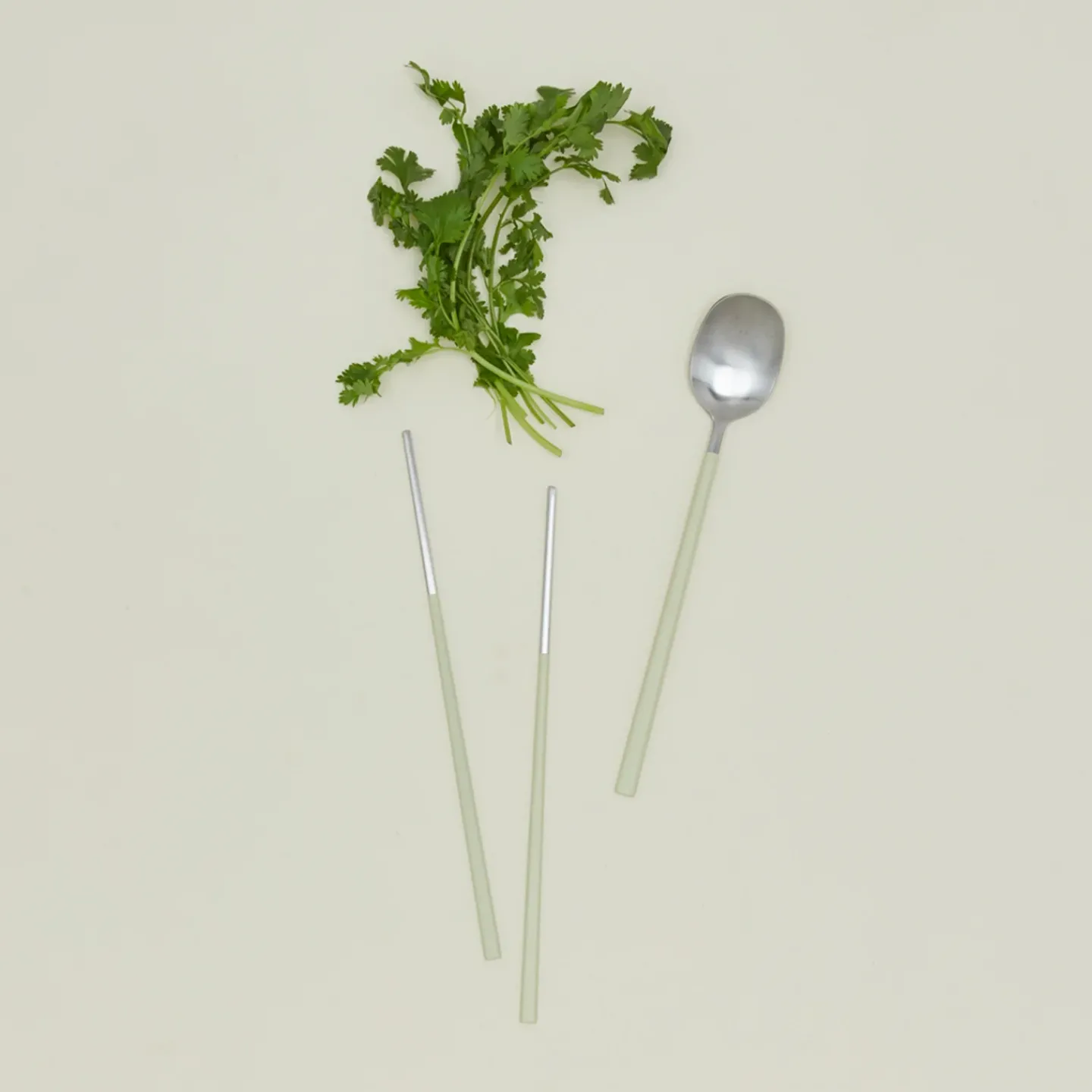 Illo Flatware^Spoon + Chopsticks Set
