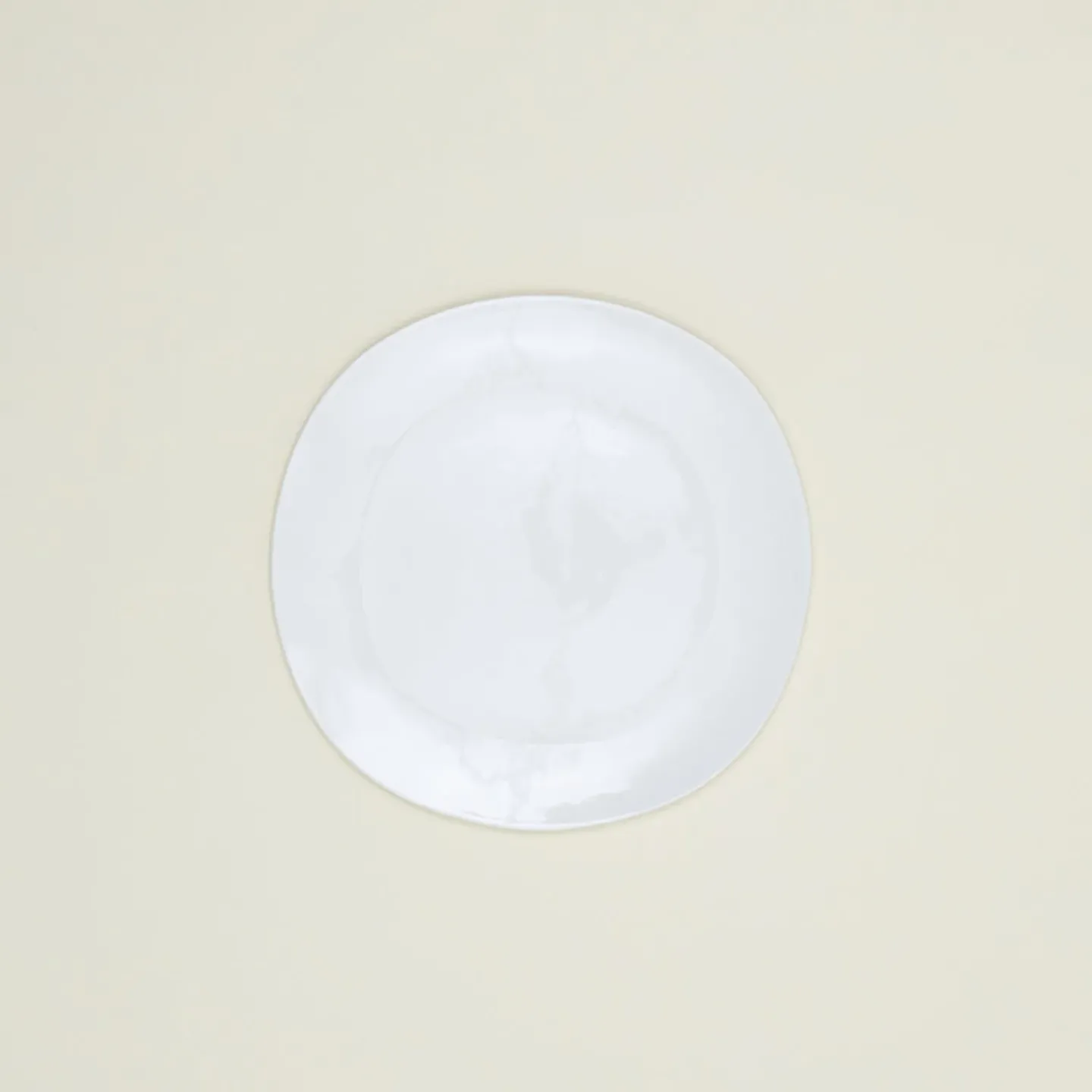Hawkins New York Dinnerware^Strata Round Serving Platter - White
